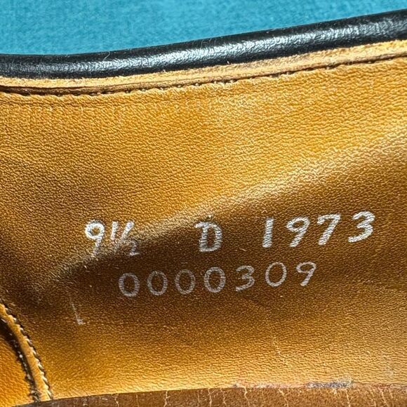 Size 9.5 - Men’s Allen Edmonds Chester 1973 Wingtip Oxford - Picture 9 of 9